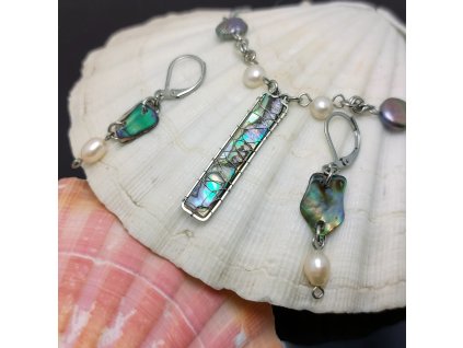 Perly s perletí se snoubí