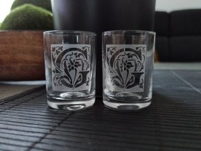 Štamprle s monogramem