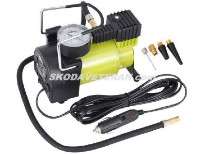 Kompresor 12V  7bar analogový manometer 30l/min. CARMOT.