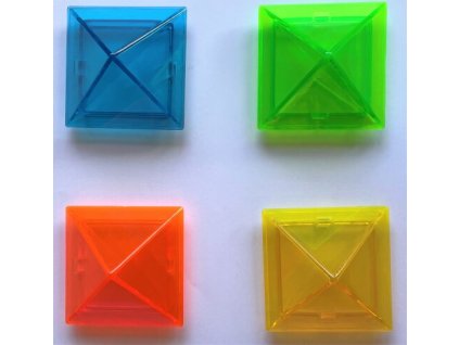 Lux-pyramidy barevné