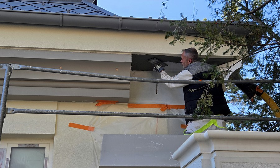 Odborná realizácia fasádnych dekoratívnych prvkov