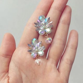 Mini krásky Klaudy s AB odlesky. Na jaro-léto jako stvořené 🥰 #nedelejakmabyt #sperky #dneskabytoslo #leto2026 #krasnyden