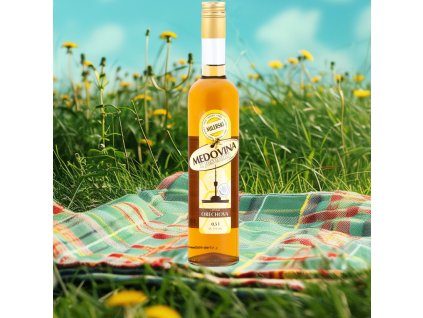 Ořechová medovina 0,5l