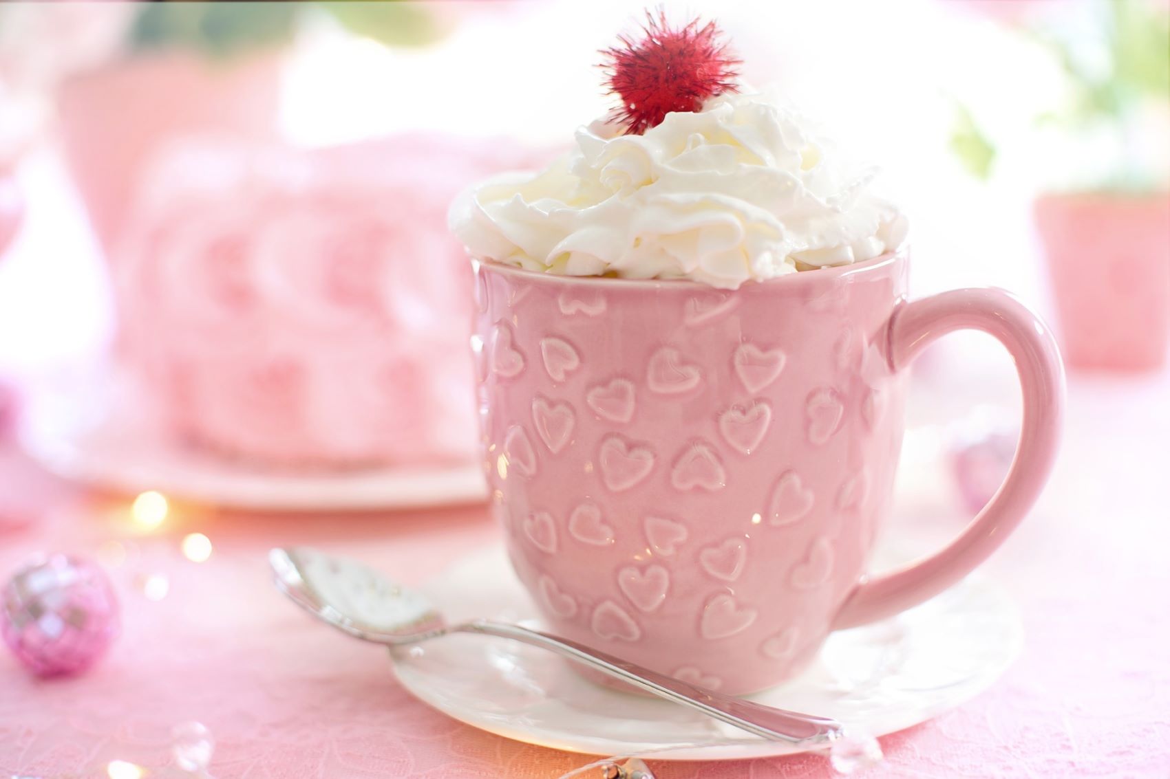 Valentýn - hrnek s kávou a šlehačkou