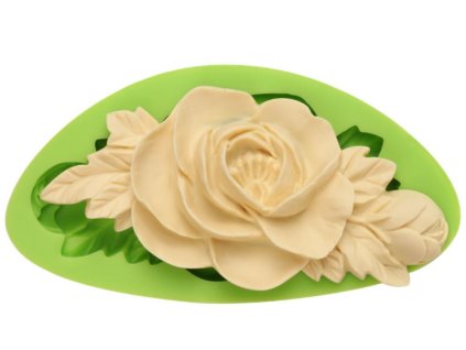 velká růže s listy