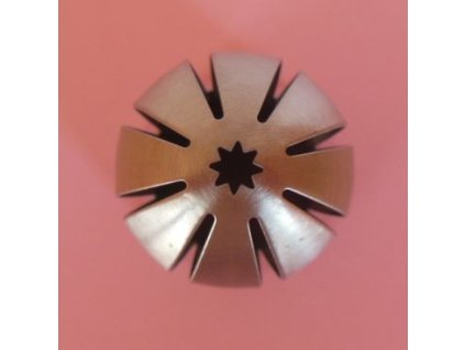 špička s kuličkou