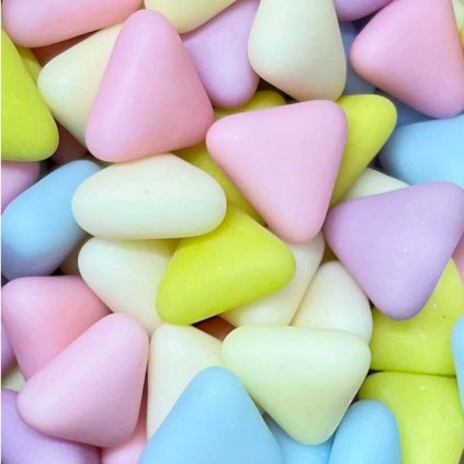 Cukrové zdobení pastelové trojúhelníky 80g - Scrumptious  | Skvělé pro Váš domácí dort