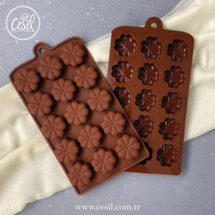 Cesil Silikonová forma na čokoládu Čtyřlístky ♡