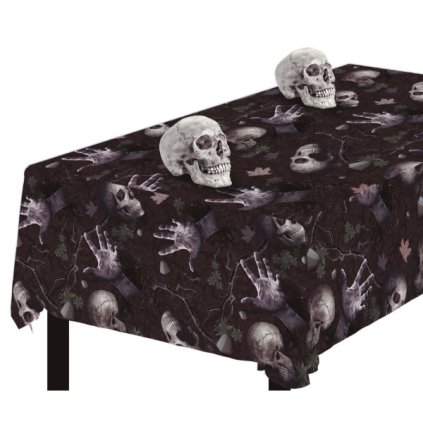 0026603 halloweensky ubrus cerny s lebkami 173 x 274 cm fiestas guirca 600