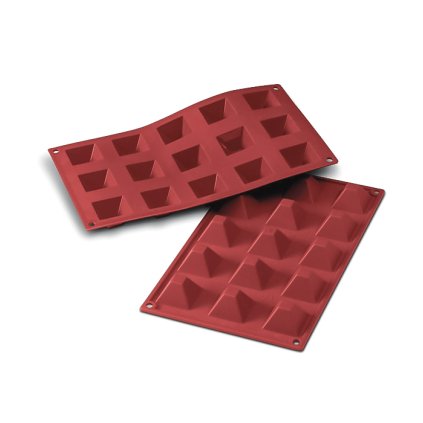 9821 forma silikonova 15ks pyramidy 3 6x3 6cm v 2 2cm