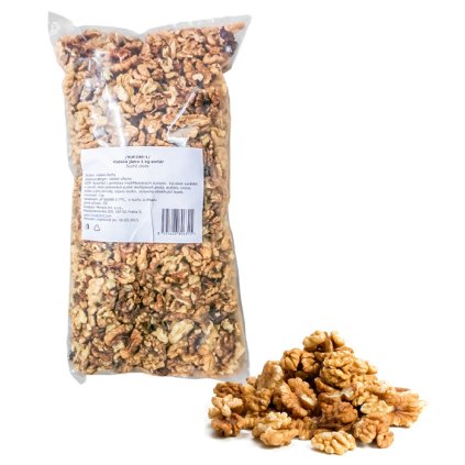 1916 vlasske orechy cistene jadra 1 kg sacek