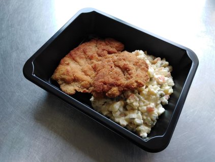 1 řízek s bramb salátem