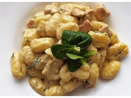 noky s kuřecím masem