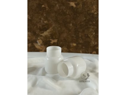 Váza drobná - bílá