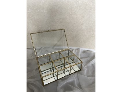 Zlatý box přihrádky