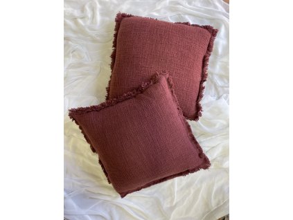 Polštář červený (36cm x 36cm)