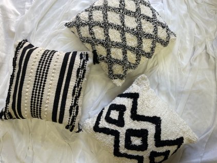 Polštář více druhů (40cm x 40cm)