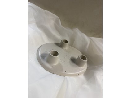 Svícen konický pro tři svíčky