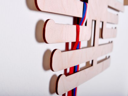 policka na pohary s vesakem na medaile