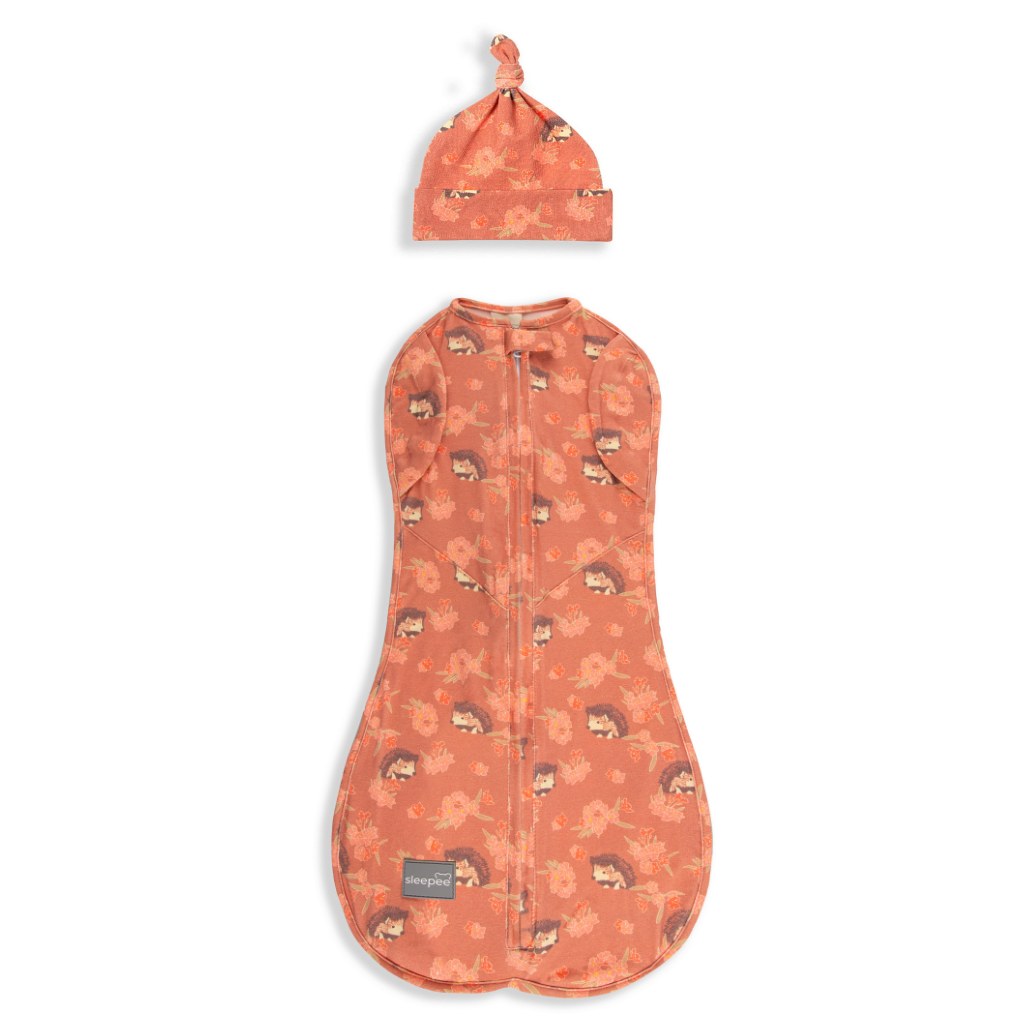 Zavinovačka Sleepee Second Step Swaddle s čepičkou zdarma Vintage Animals Amaranth