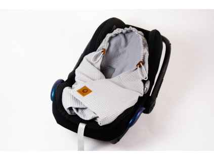 zavinovacka do autosedacky vajicka sleepsheep svetle seda (1)