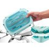 Lunchbox – modrý snídaňový box s přihrádkami a příbory
