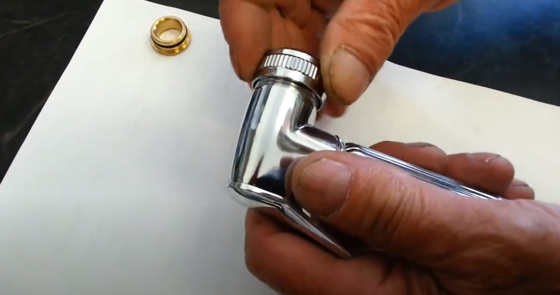 Vše, co potřebujete vědět o montáži baterií do koupelny