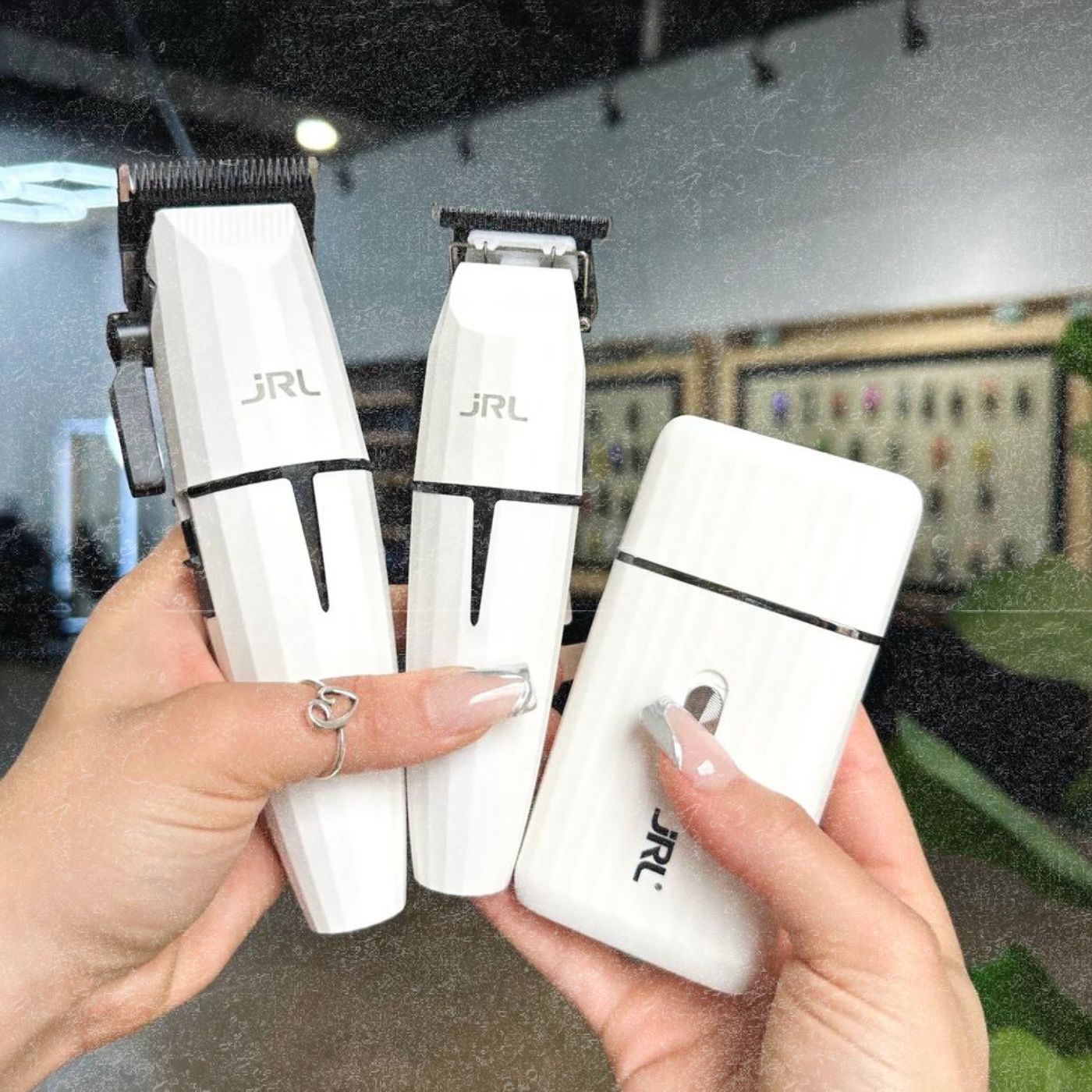 Ako vybrať ten správny strihací strojček alebo zastrihávač kontúr?