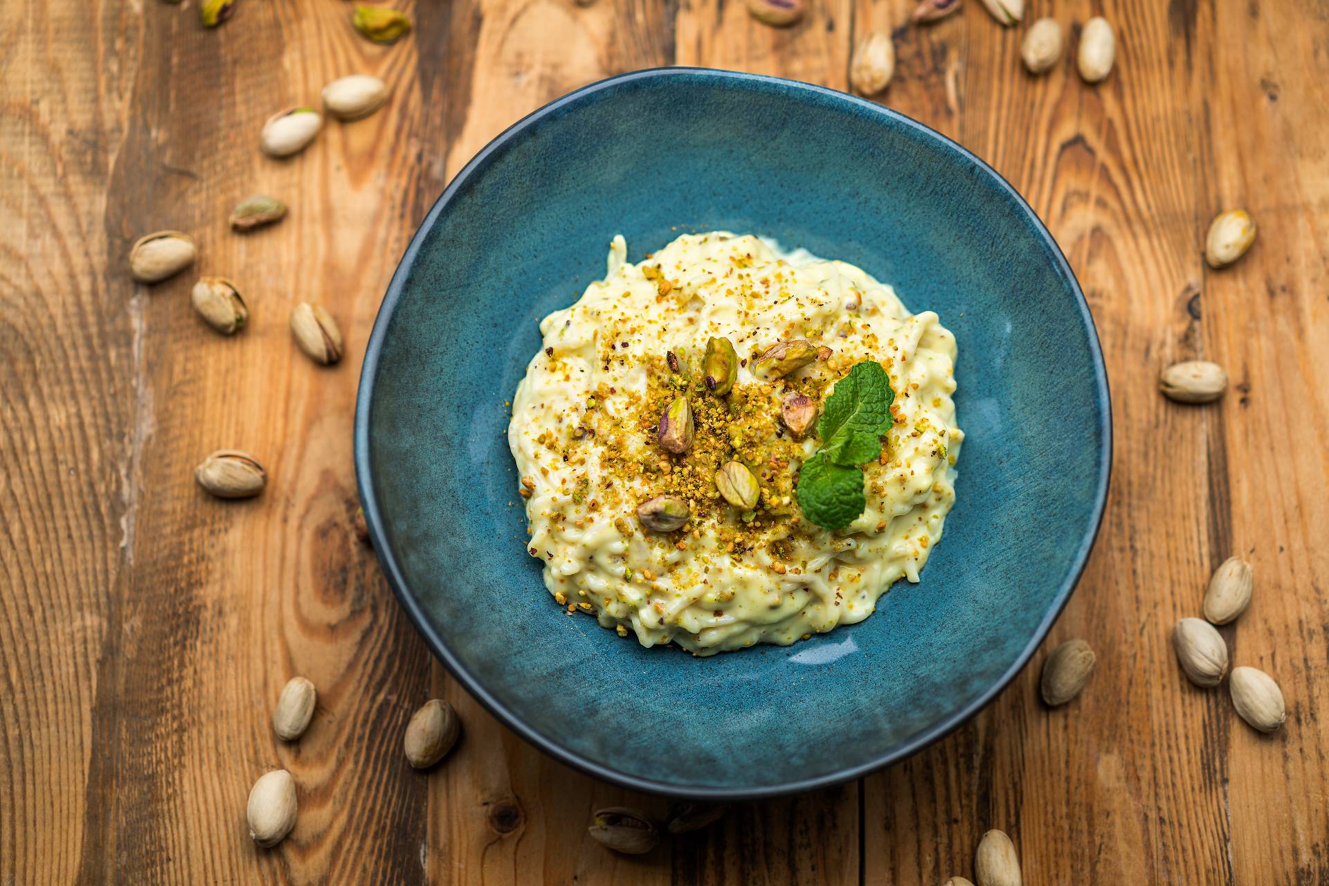 Vanilkové špagety s pistáciemi