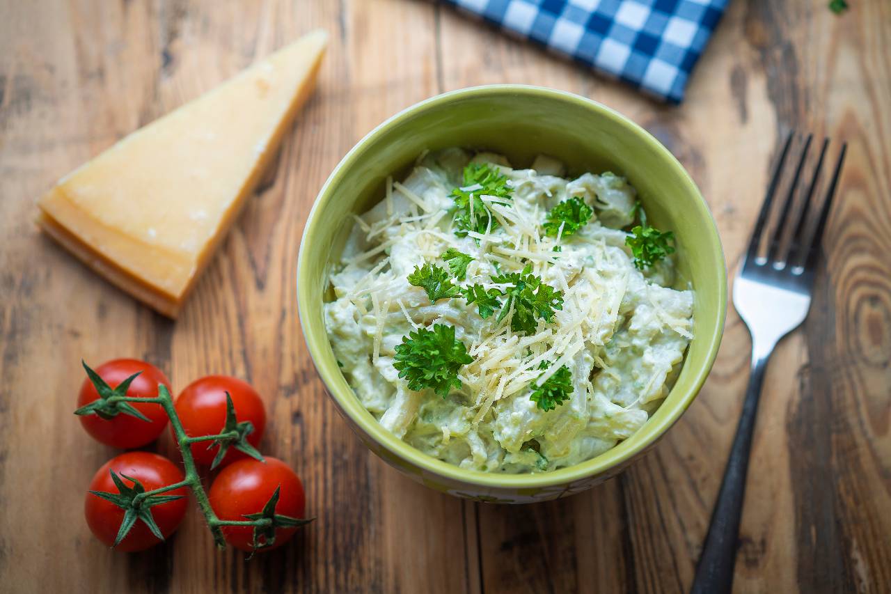 Penne s avokádem a ricottou