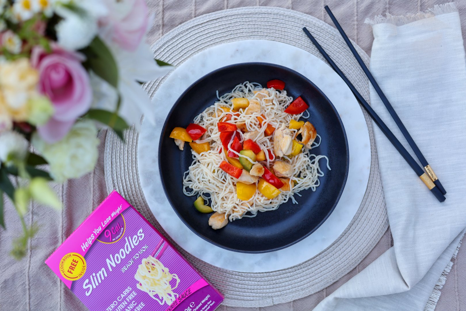 Čínska kuracia zmes s konjakovými rezancami