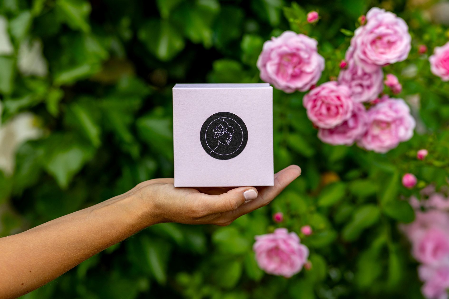 Firemné darčeky na MDŽ aj s malým rozpočtom