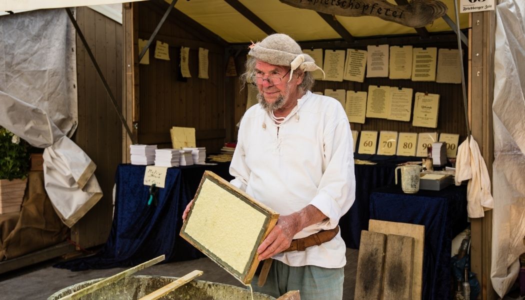 Výroba ručného papiera