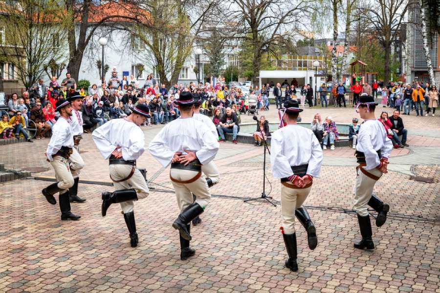 folklorne-slavnosti-v-ruzomberku-2022-slovenskedarceky.sk