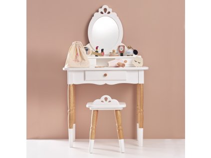 TV607 vanity table star beauty bag collaboration