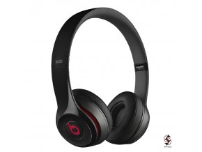 Beats Solo 2 Wireless v černé lesklé variantě - stav A