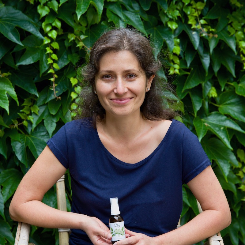 O autorce Slunečních esencí