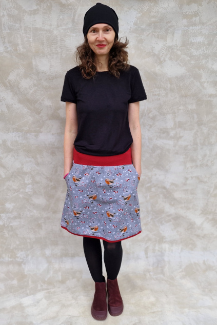 sukně Žena s vánočním ptáčkem šedá