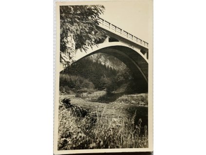 1B626FDE 09D0 4F9B 9B29 FD91F0FF7BD5