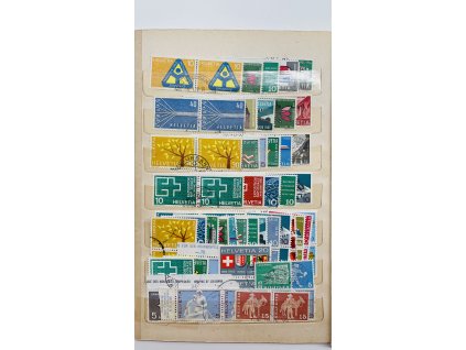 Karta A5 Švýcarsko oboustranná poštovně prošlé, 100 ks zn. s okr., 2pásky, pěkná razítka ⊙