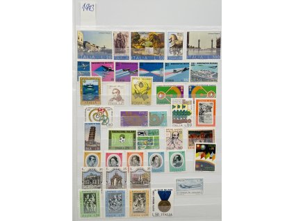 sestava poštovních známek 40 ks Itálie 1973 ** čisté