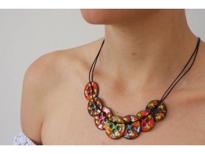 272 button necklace