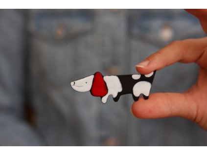 326 brooch dog