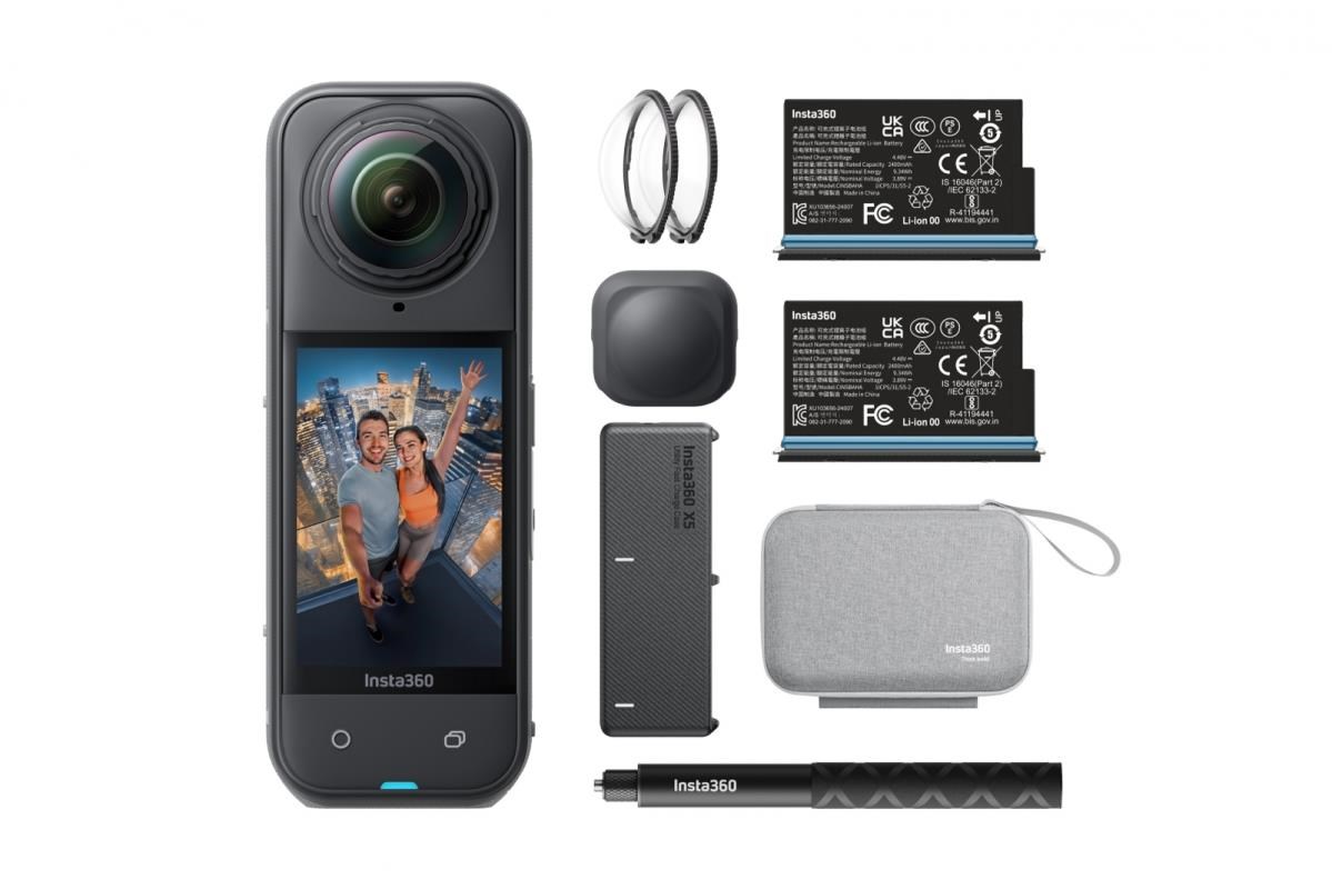 Insta360 X5 Essentials Bundle akční kamera s příslušenstvím INST751