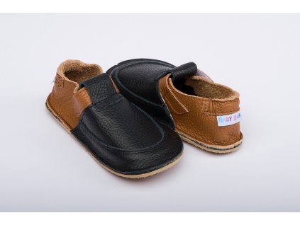 baby bare shoes outdoor wood