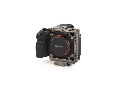 358887 tilta polovicna klietka na fotoaparat pre sony a1 tactical grey