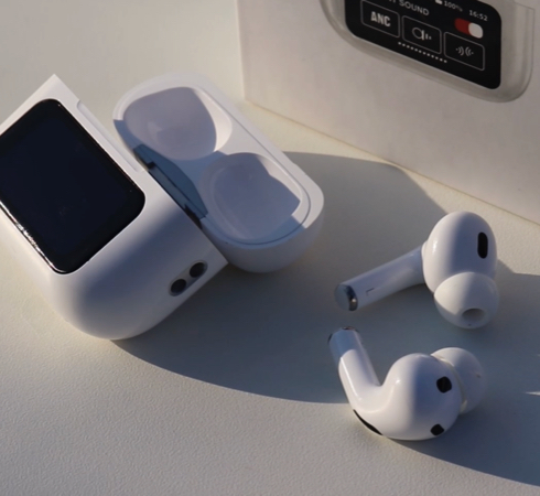 Recenze bezdrátových sluchátek Smoot LivePods A9: ANC, displej a skvělý zvuk?