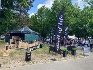 Nezapomeňte! Dnes a zítra nás najdete na Legendách! 🏁 Přijďte si očichat naše ikonické vůně inspirované světovými parfémy,...