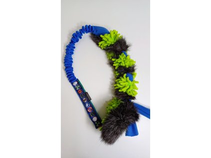 Zapletený mop s králíkem