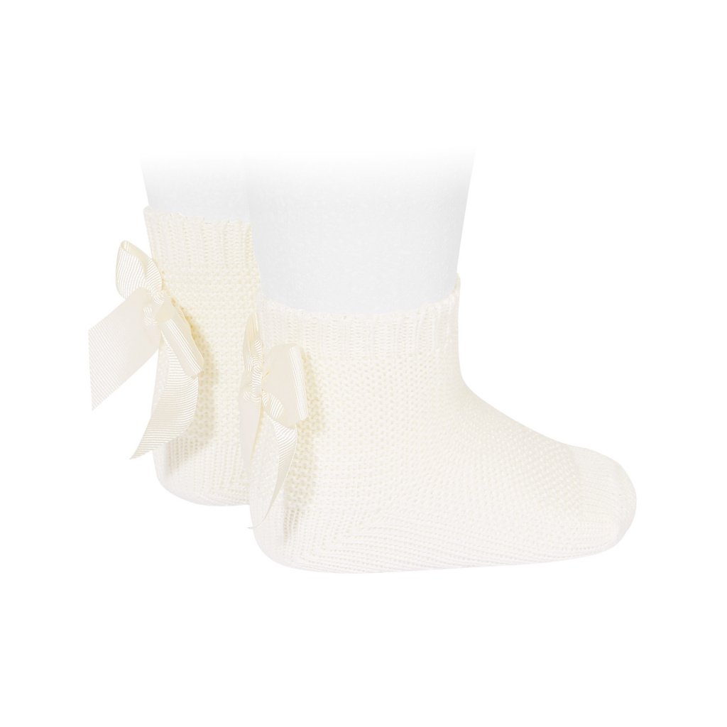 garter stitch short socks with bow cream